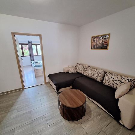 Apartmani Lisicina Omis Exterior photo