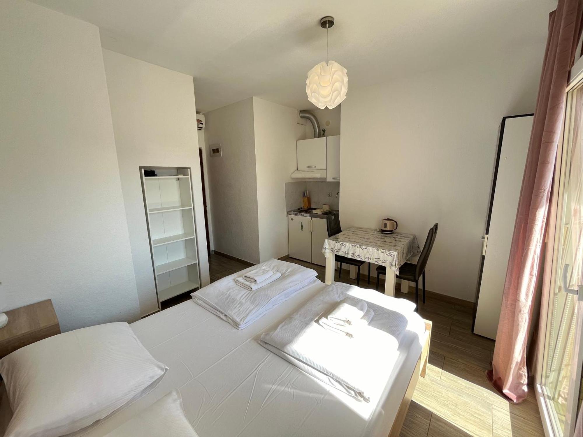 Apartmani Lisicina Omis Exterior photo